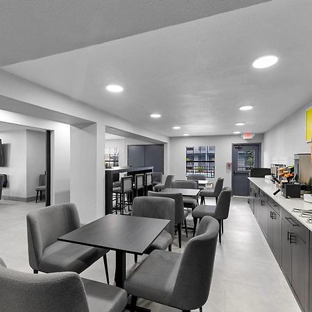 Days Inn By Wyndham San Antonio Near Lackland Afb Екстериор снимка