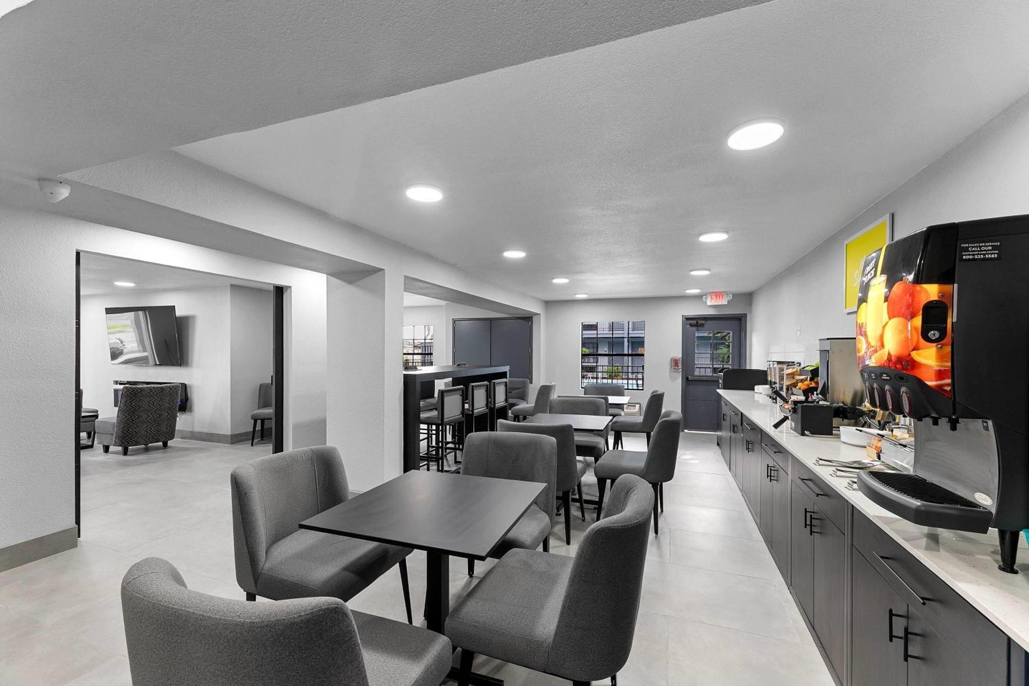 Days Inn By Wyndham San Antonio Near Lackland Afb Екстериор снимка